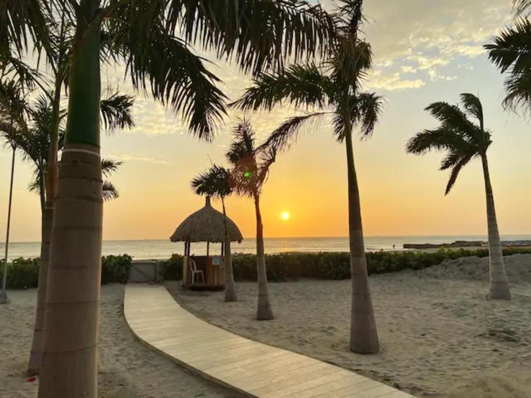 Increibles Atardeceres Frente Al Mar Santa Marta (Magdalena)